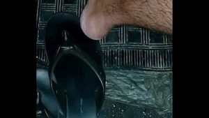 Bruna Silva Hotwife no clássico dando no pelo e recebendo porra na buceta dentro do carro corno filmando