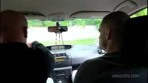 CAR gangbang slut Lady zee 0% pussy only anal DAP , (dry)
