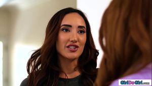 Coed isnt so subtle about wanting to lick her busty neighbor