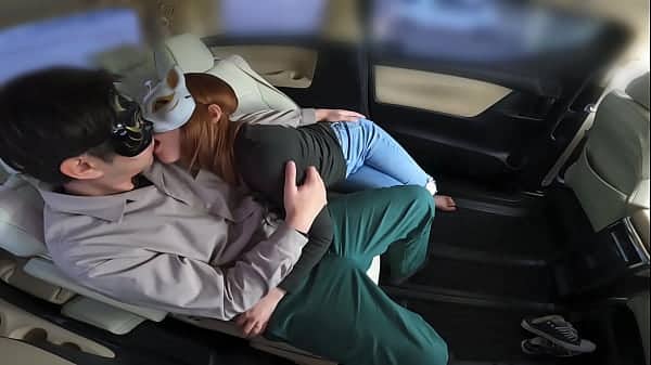 旦那に嘘をついて密会しフェラ抜き→そのまま中出しカーセックス