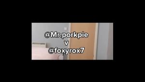 foxyfox caught me in her under draw