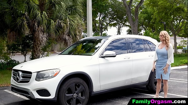 FamilyOrgasm – Teen Introduced to her Uncle after the Car Broke