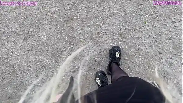 girl secretly jerks off in taxi while driving home to her husband