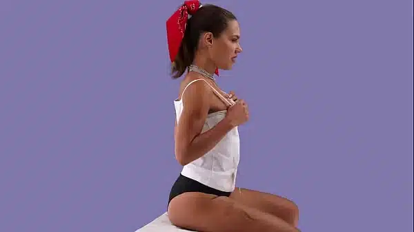 Spanish mechanic Apolonia Lapiedra touches her beautiful pussy (SPATIAL VR REVIEW / 6DOF VIRTUAL REALITY(