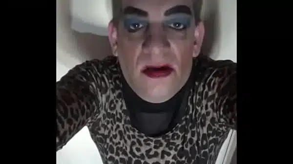 a message to all my crossdressing friends