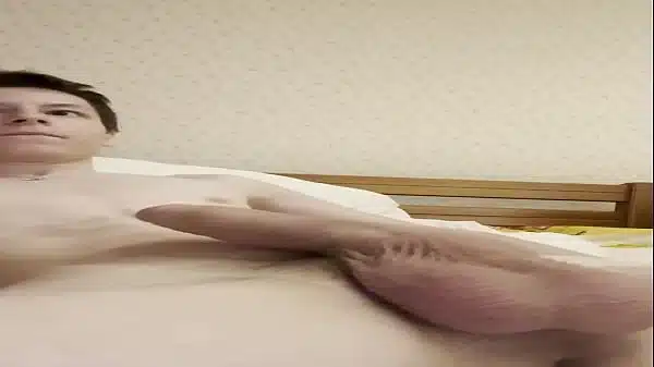 Big Cock Twink Sprays Like Hose