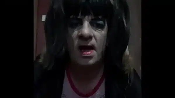 bisexual crossdressing gay mark wright wants to suck your cock till its hard while thinking of you fucking him afterwards and making himself cum