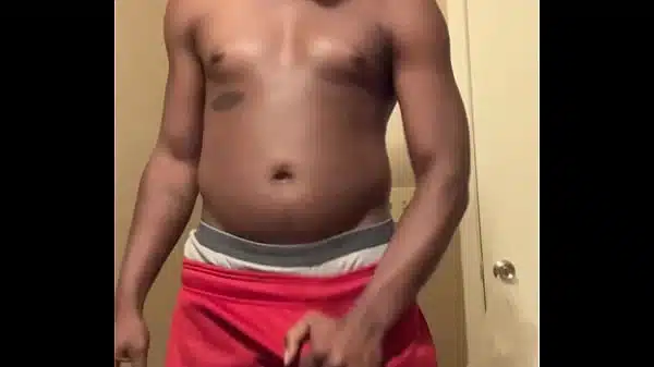 Solo dolo duck off getting my load of nut off in the bathroom